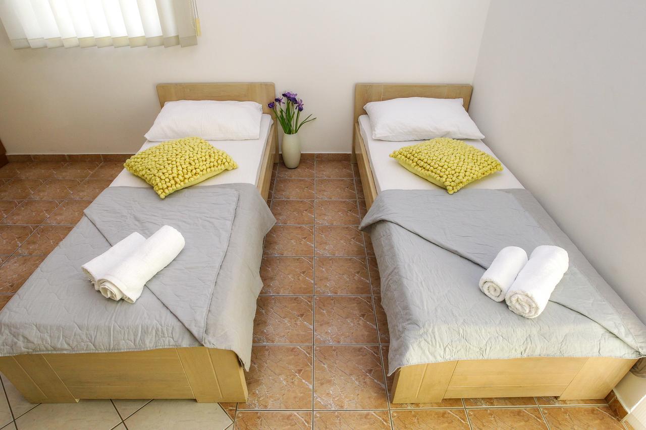 Lucky Luke Pool Apartments نوفاليا المظهر الخارجي الصورة