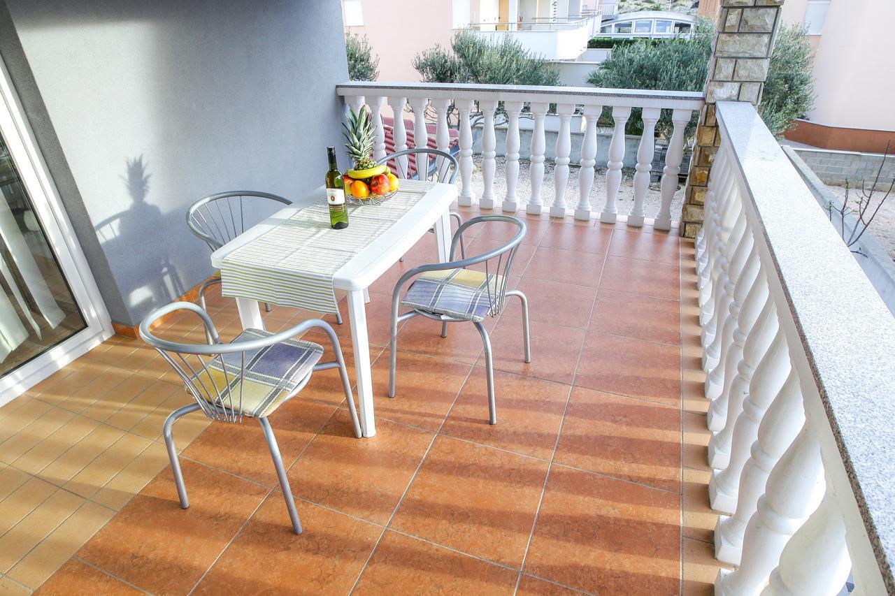 Lucky Luke Pool Apartments نوفاليا المظهر الخارجي الصورة
