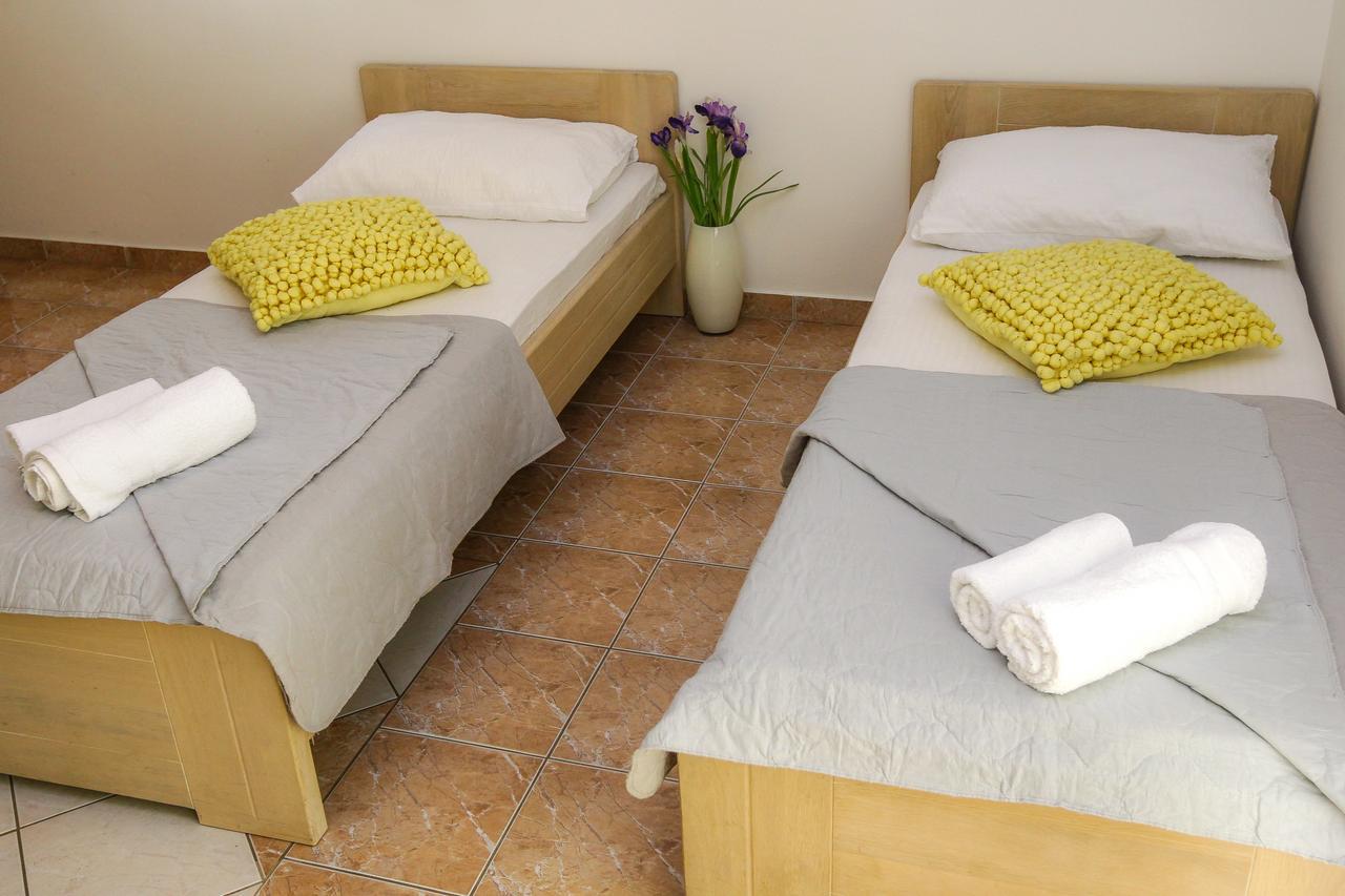 Lucky Luke Pool Apartments نوفاليا المظهر الخارجي الصورة