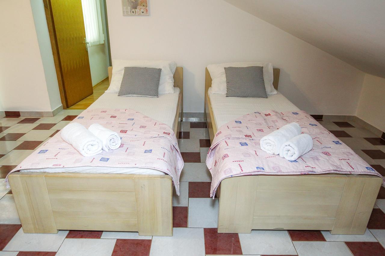 Lucky Luke Pool Apartments نوفاليا المظهر الخارجي الصورة