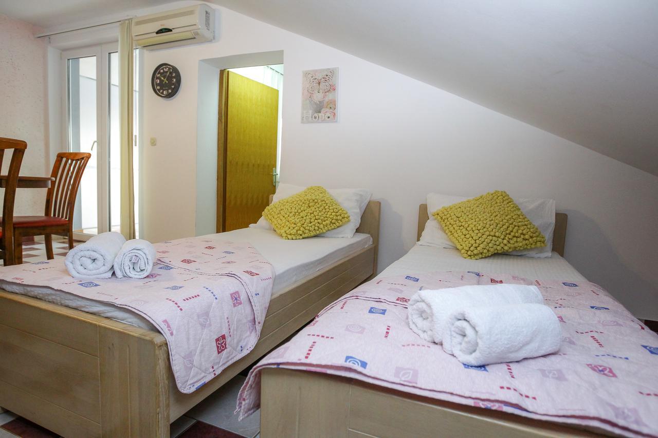 Lucky Luke Pool Apartments نوفاليا المظهر الخارجي الصورة