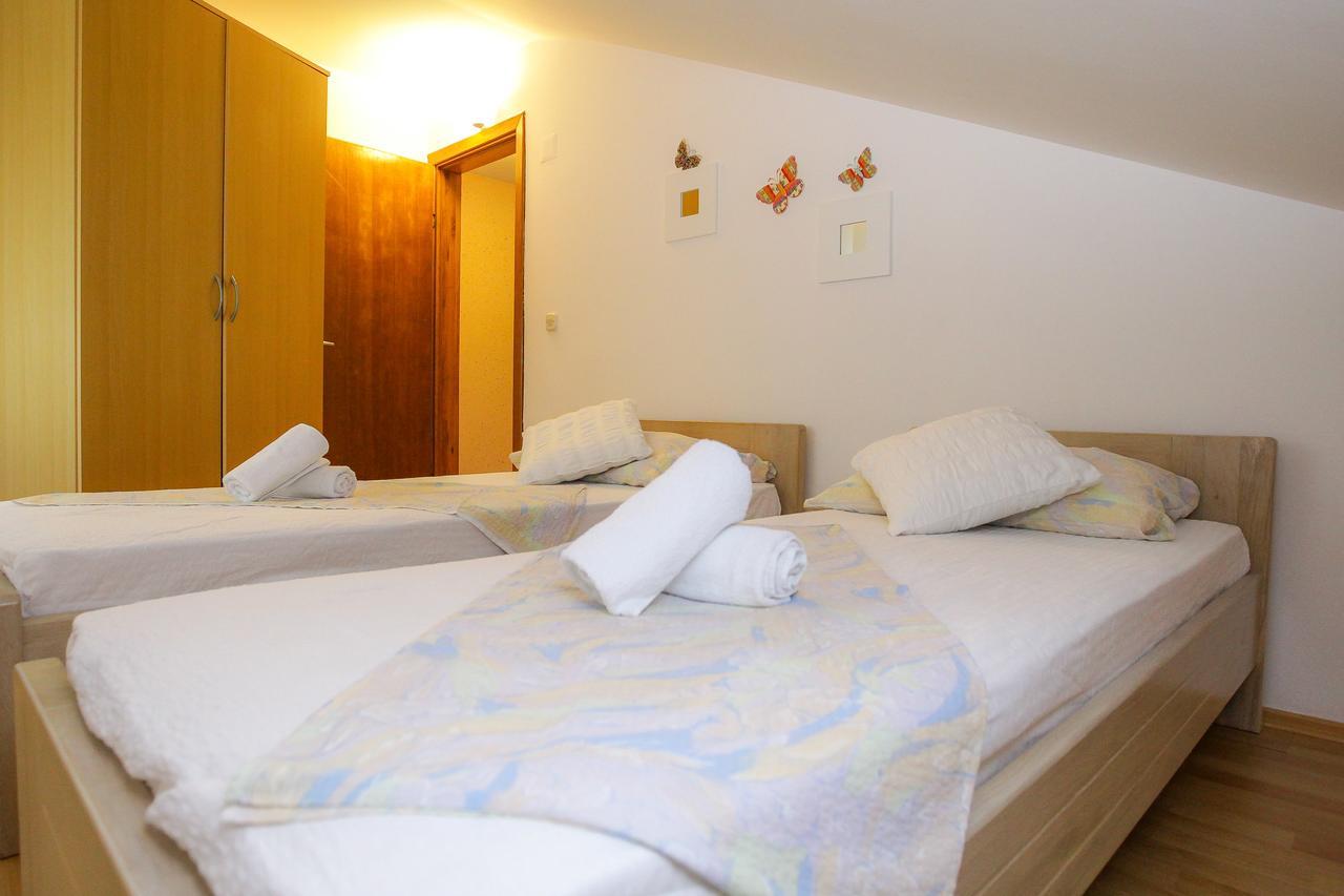 Lucky Luke Pool Apartments نوفاليا المظهر الخارجي الصورة