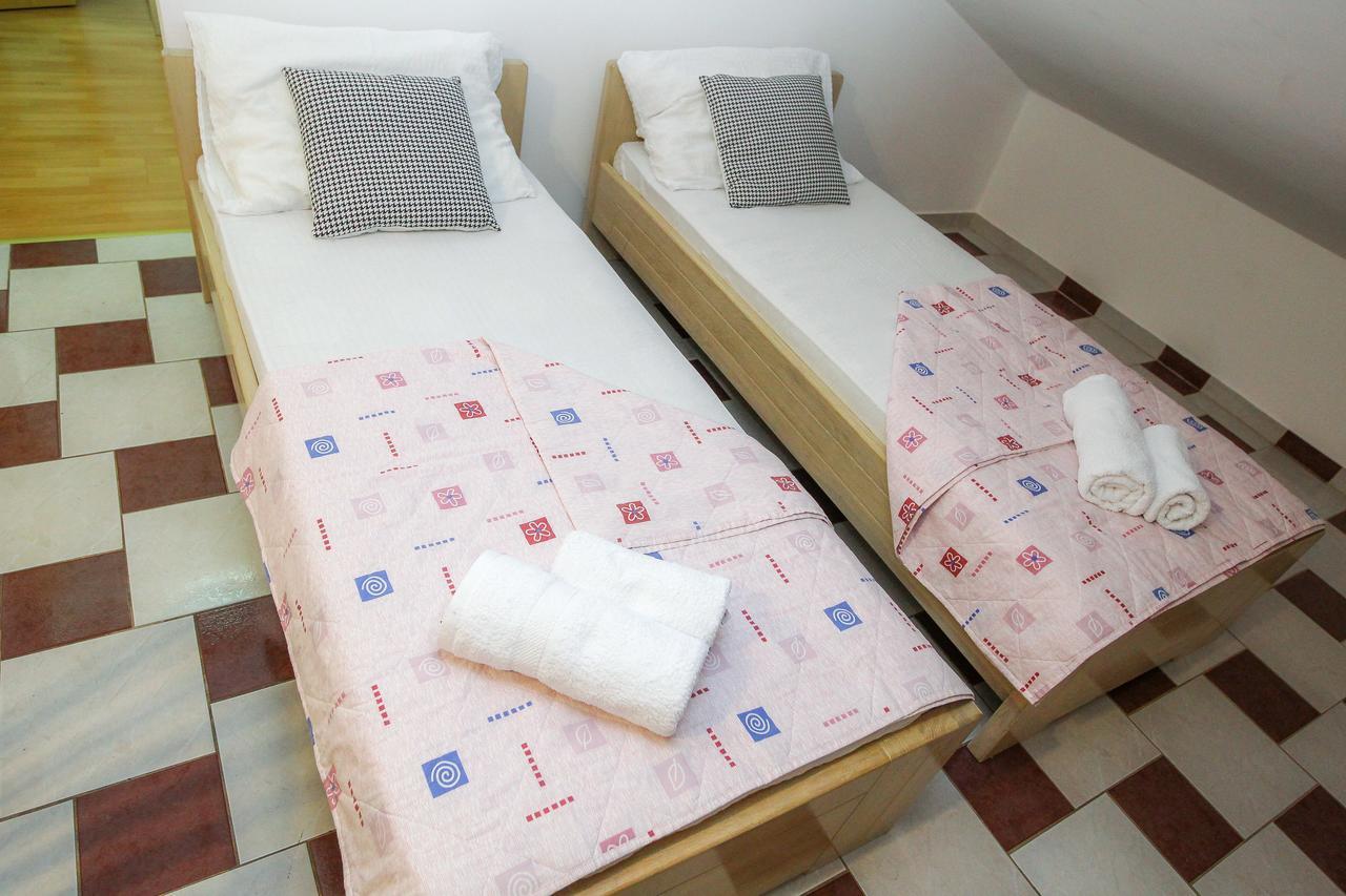 Lucky Luke Pool Apartments نوفاليا المظهر الخارجي الصورة